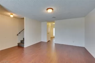 Photo #6: 2138099 Listing 