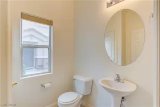 Photo #2: 2138381 Listing