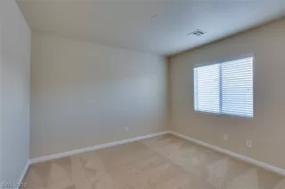 Photo #5: 2138416 Listing 