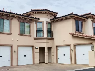 Photo #1: 2138420 Listing