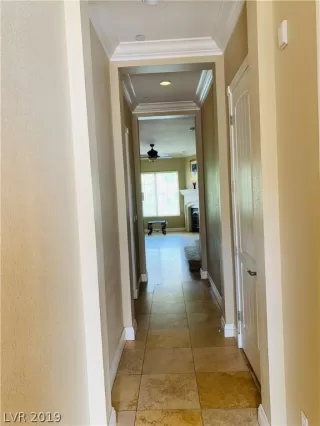 Photo #5: 2138420 Listing