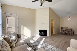 Photo #5: 2138477 Listing