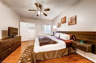 Photo #4: 2138529 Listing