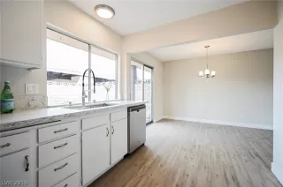 Photo #2: 2138535 Listing 