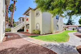 Photo #2: 2138544 Listing