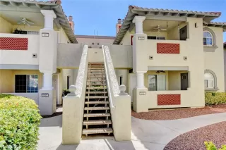 Photo #3: 2138544 Listing