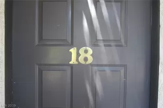 Photo #2: 2138587 Listing