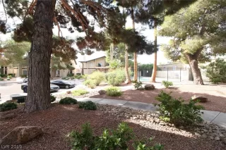 Photo #4: 2138587 Listing