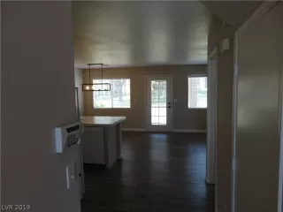 Photo #4: 2138594 Listing