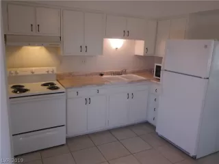 Photo #6: 2138622 Listing 