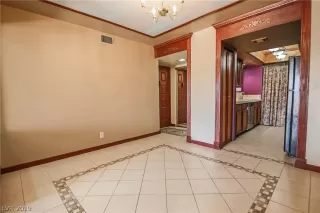 Photo #2: 2138637 Listing 