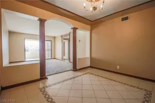 Photo #3: 2138637 Listing 