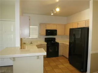 Photo #6: 2138654 Listing