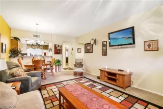 Photo #6: 2138668 Listing