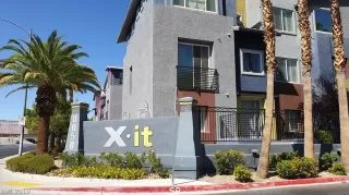 Photo #2: 2138734 Listing