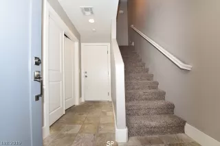 Photo #5: 2138734 Listing