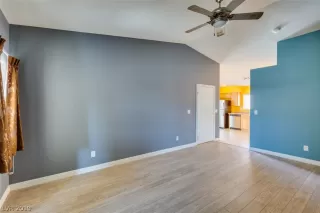 Photo #2: 2138775 Listing