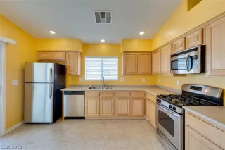 Photo #4: 2138775 Listing