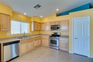 Photo #6: 2138775 Listing