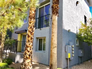 Photo #1: 2138850 Listing 