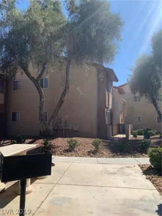 Photo #5: 2138888 Listing 