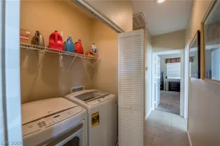 Photo #4: 2138898 Listing