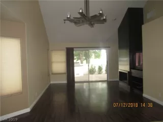 Photo #1: 2138914 Listing 