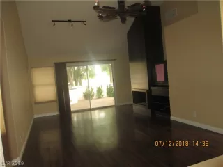 Photo #5: 2138914 Listing 