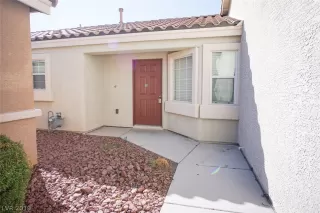 Photo #2: 2138925 Listing