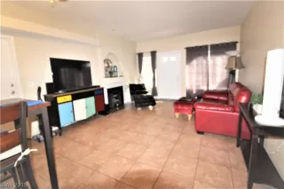 Photo #4: 2138935 Listing 