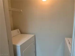 Photo #6: 2138986 Listing 