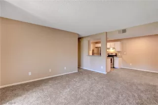 Photo #1: 2138998 Listing 