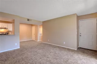 Photo #2: 2138998 Listing 