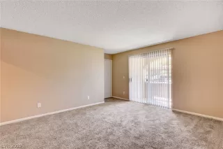 Photo #3: 2138998 Listing 