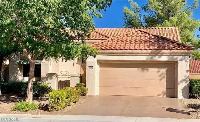 MLS: 2139019 Condo For Sale