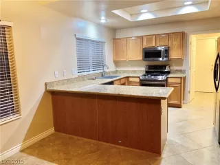 Photo #5: 2139019 Listing