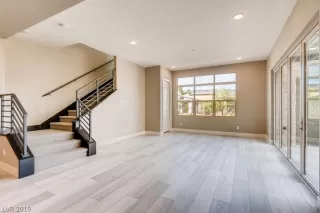 Photo #4: 2139023 Listing