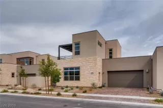 Photo #1: 2139046 Listing 