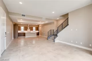 Photo #4: 2139046 Listing 