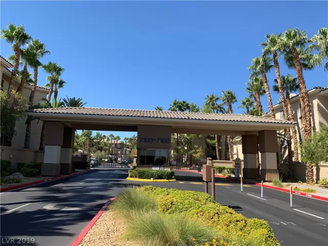 MLS: 2139047 Condo For Sale