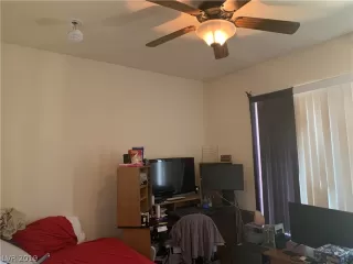 Photo #3: 2139047 Listing