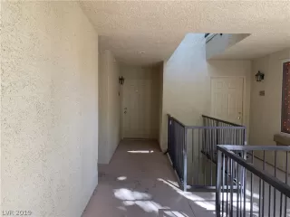 Photo #4: 2139047 Listing