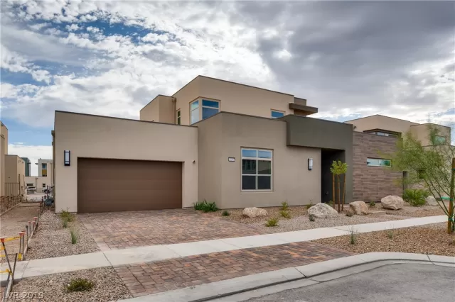 MLS: 2139056 Condo For Sale