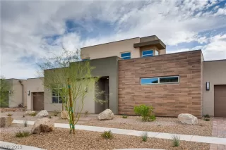 Photo #2: 2139056 Listing 