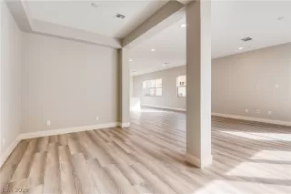 Photo #6: 2139056 Listing 