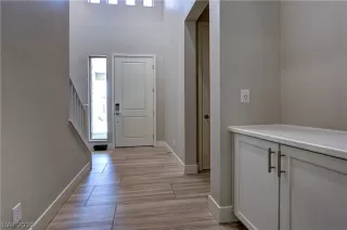 Photo #2: 2139073 Listing 