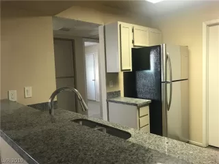 Photo #6: 2139116 Listing 