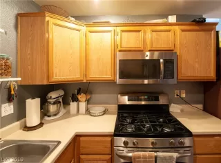 Photo #6: 2139121 Listing 