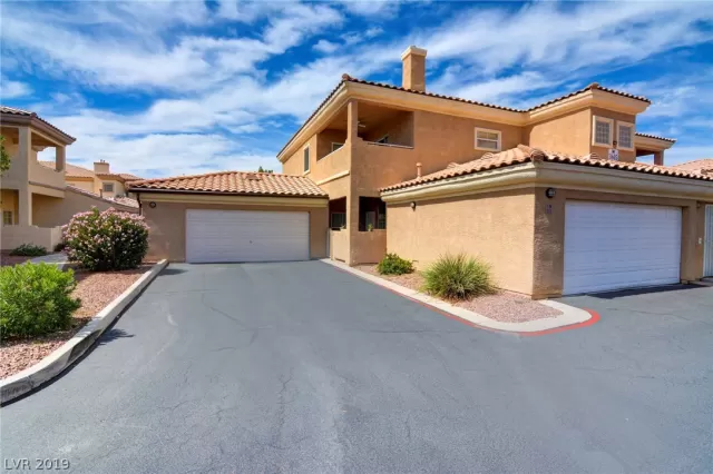 MLS: 2139191 Condo For Sale