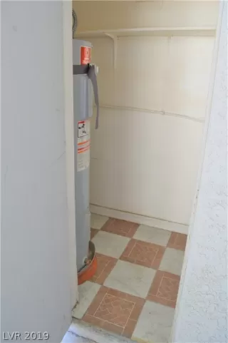 Photo #6: 2139215 Listing